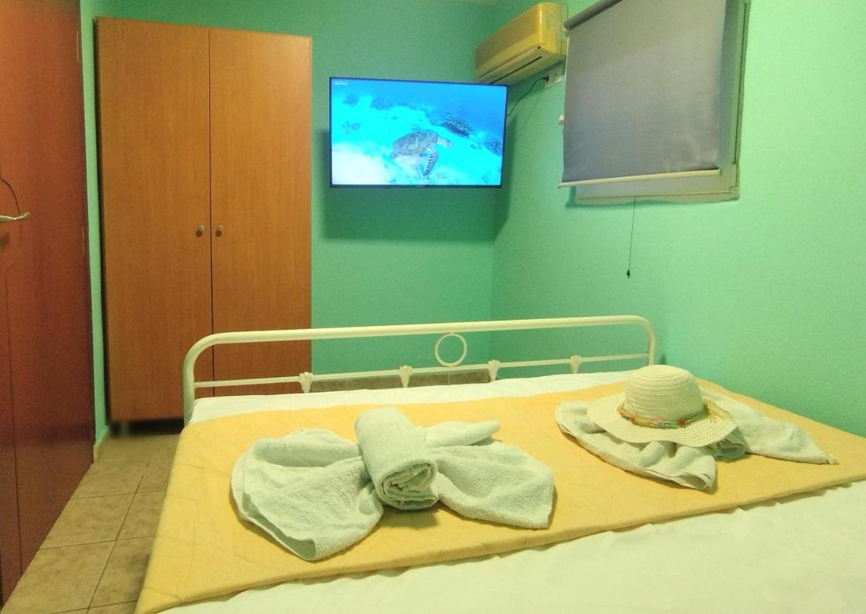 Sleepili Lägenhet Vrísai Exteriör bild
